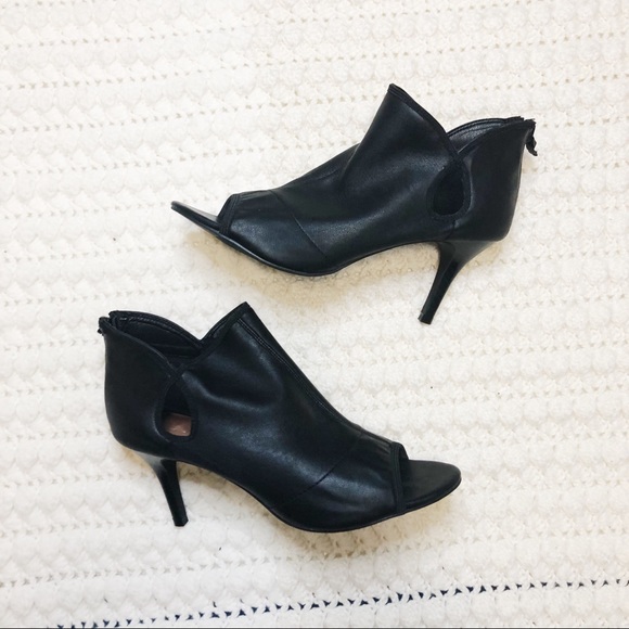 Tahari women ankle bootie black peep toe size 9 - Picture 3 of 10